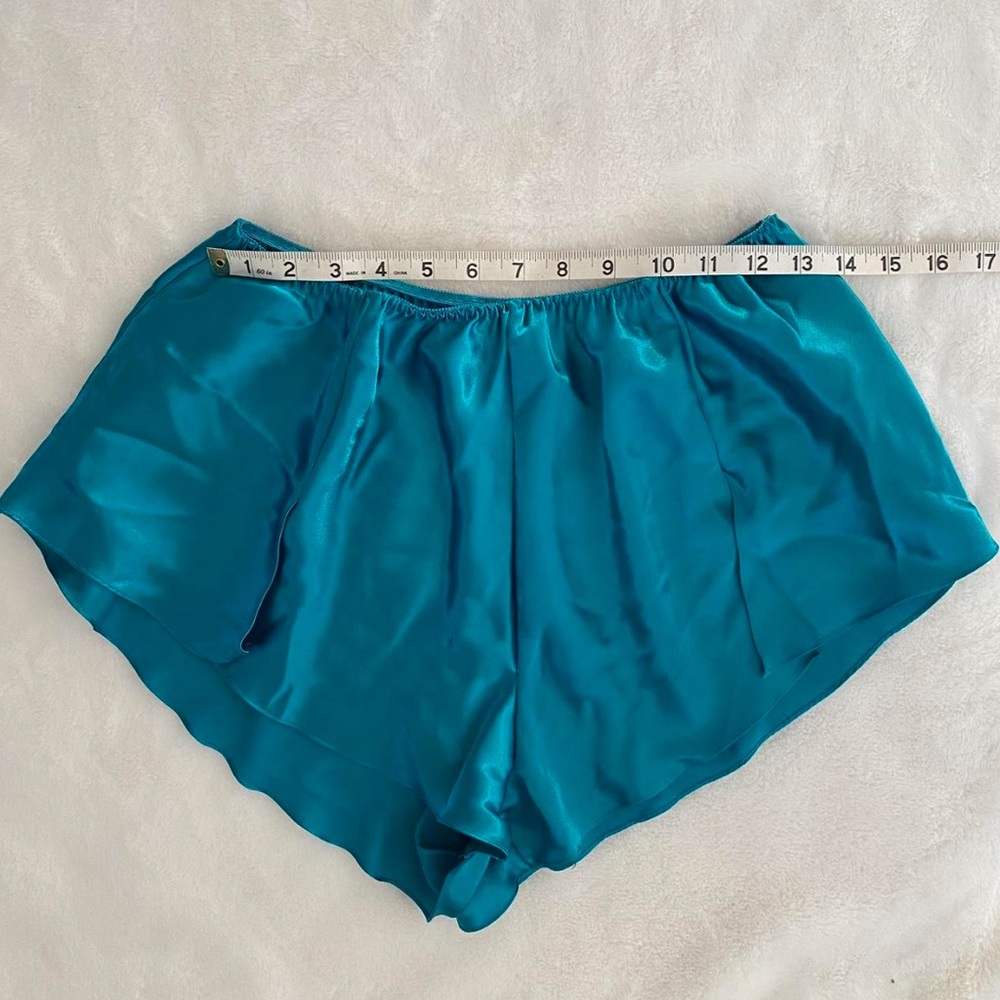 Vintage Erika Taylor turquoise teal blue satin pajama cami and shorts set sz M - Picture 4 of 8